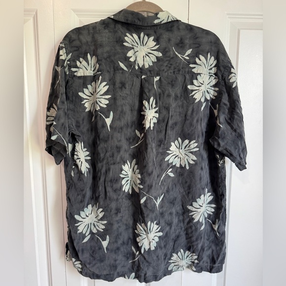 Vintage Perry Ellis Silk Size L Camp Collar Black Floral Button Up Shirt  Black - Picture 2 of 4